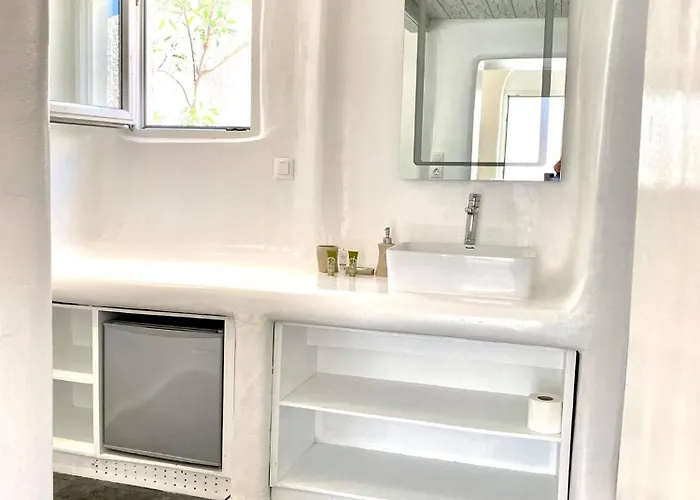 Mykonos Vibes Airport And Mykonos Town